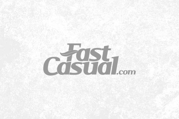 Fast Casual (logo)